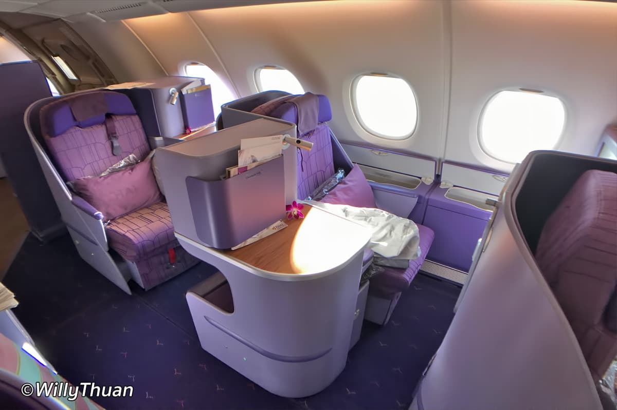Thai Airways business class cabin